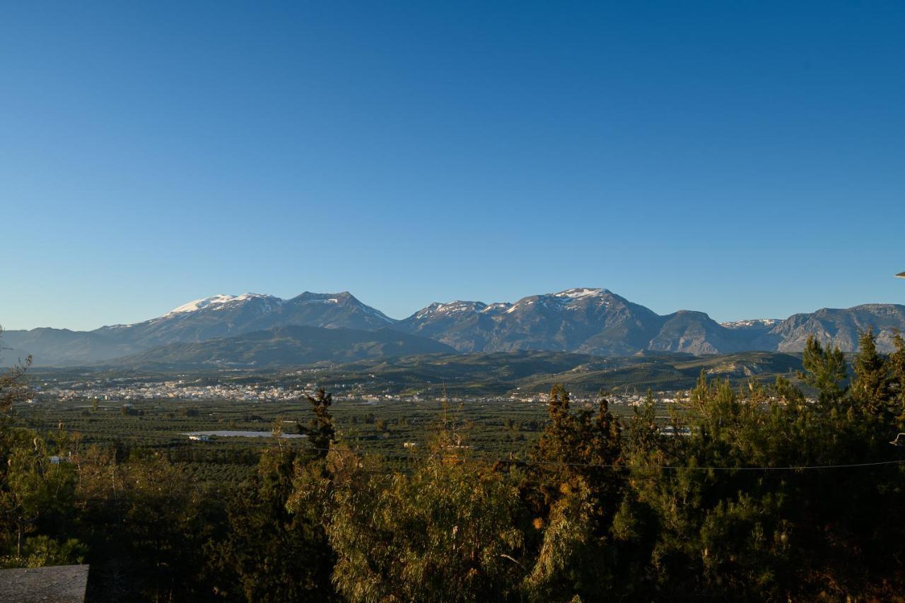 Aphrodite Mountain View Perion Luaran gambar
